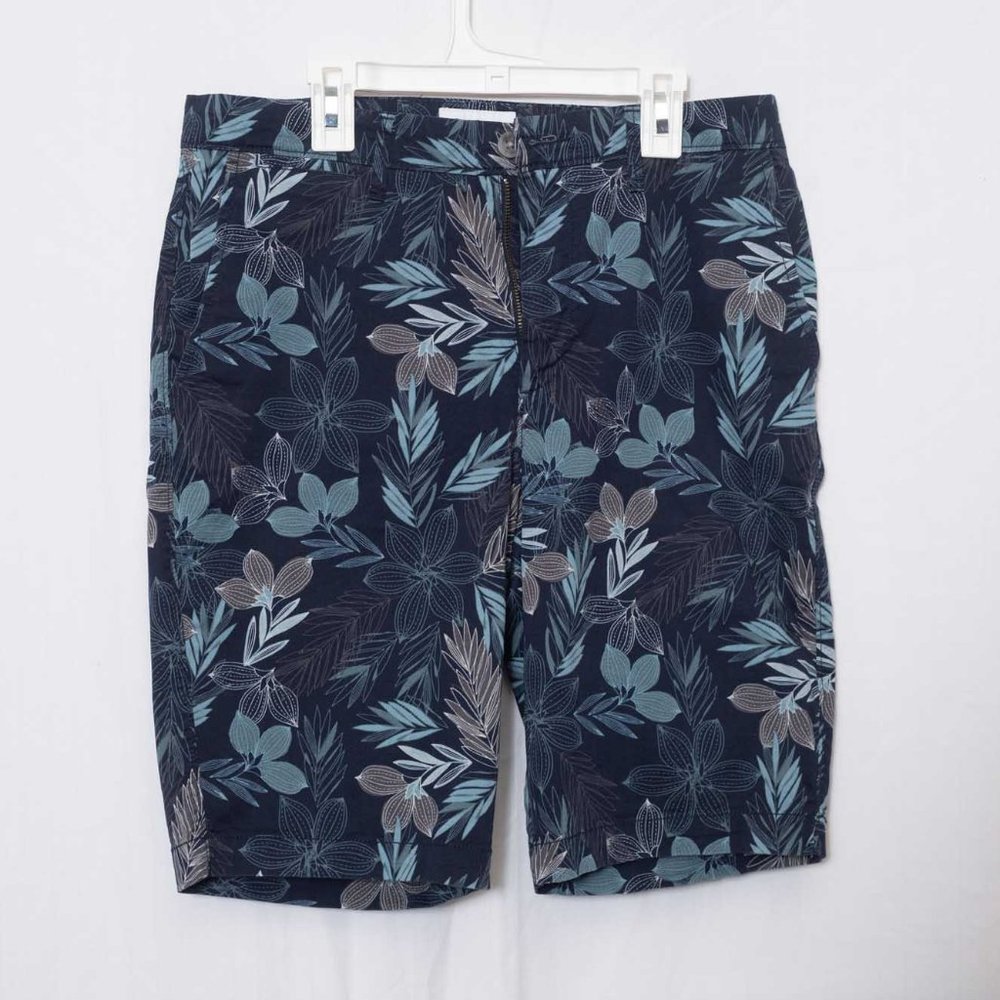 Goodfellow & Co Flat Front Blue Floral Men's Shorts Size 30
